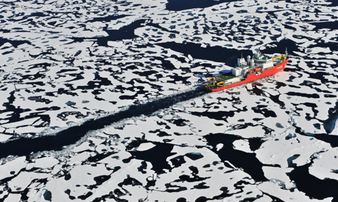 ARAON icebreaker, image for Shared Voices 2015 article "Networking with Non-Arctic Organizations: New Partnerships for New Friendships"