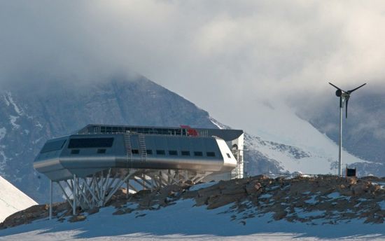 princess_elisabeth_antarctica_press-01_920_690_90_s_c1_c_c