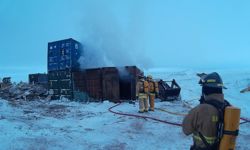 Participants from Baffinland Iron Mines take part in Basic Aircraft Rescue and Firefighting training