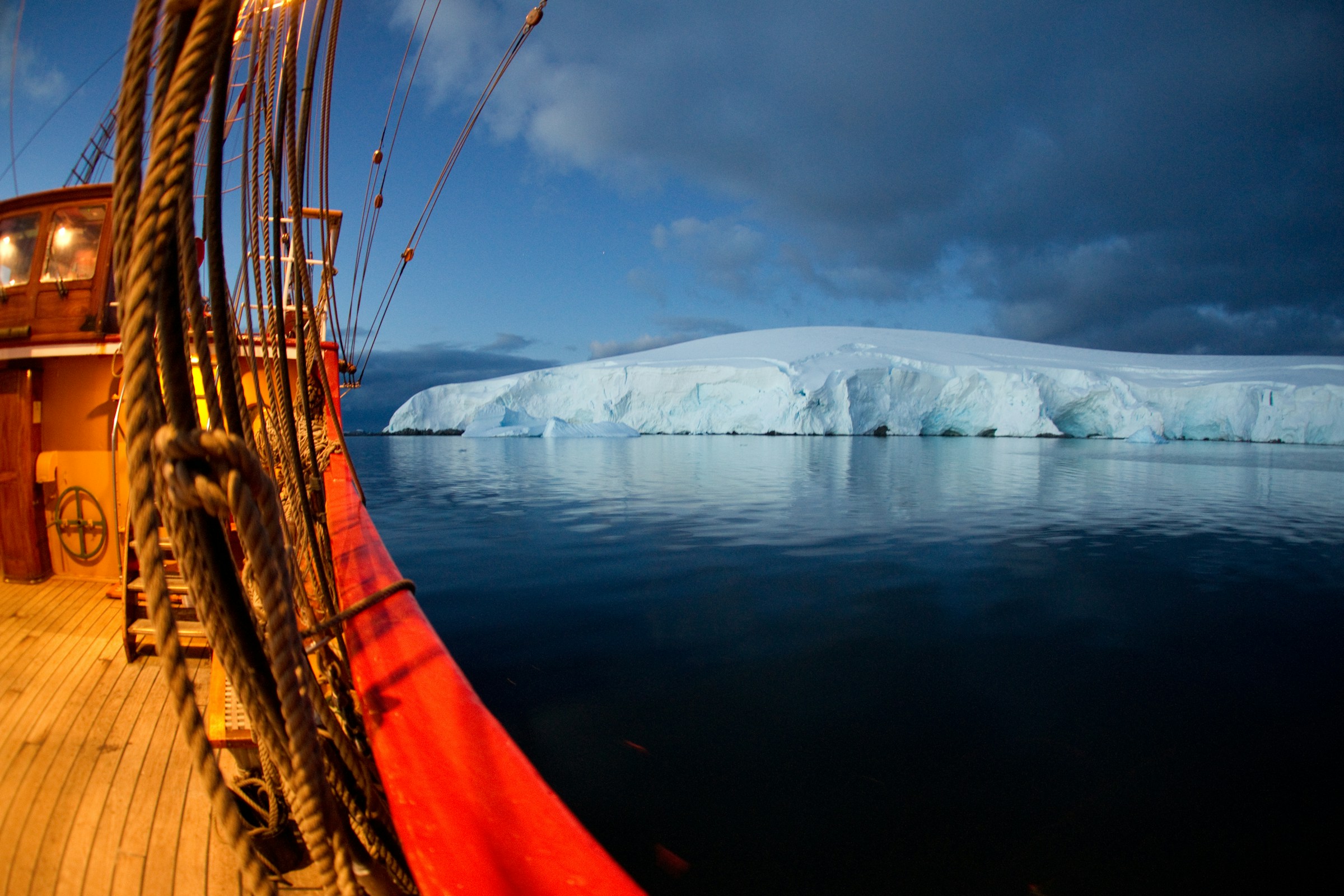 Ship And Iceberg By Torsten Dederichs